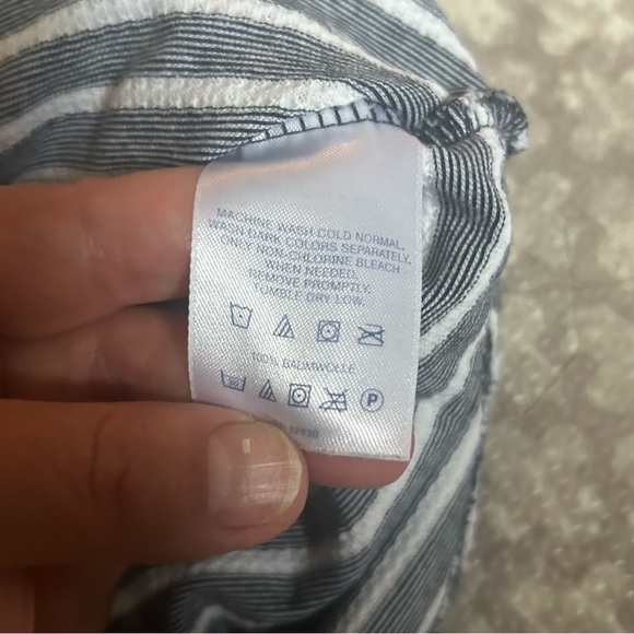 Lands End Women’s Nautical Boating Blue Stripe Textured Long Sleeve Top 1X - Picture 5 of 6